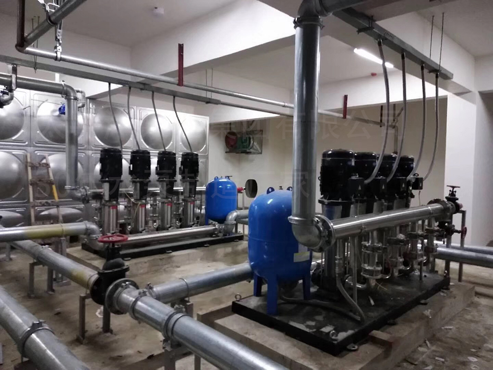 成套機(jī)組8.jpg 成套機(jī)組8.jpg